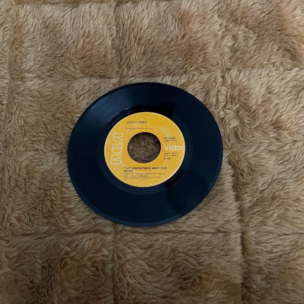 Jerry Reed/The Preacher and the Bear/Amos Moses 45